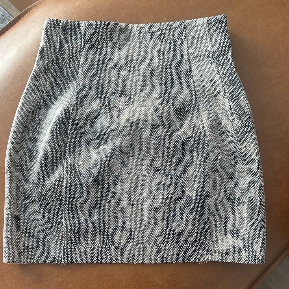 Zara Black and Gray Textured Mini Skirt